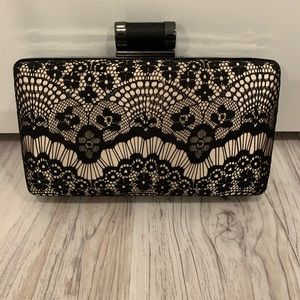 Lace vintage style clutch!